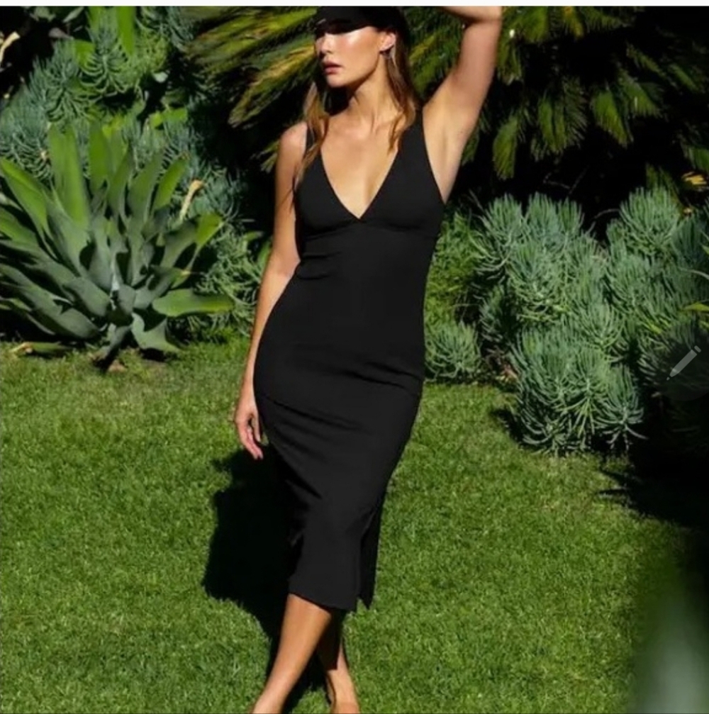 Bromelia Sustainable Black Sleeveless Maxi Dress Small Plunging Neckline $158